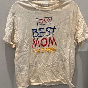 Vintage 'Best Mom on Earth' T-Shirt